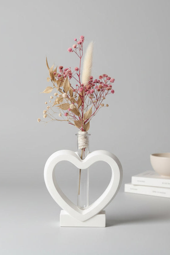 Herz „Pure Love“ – Minimalistische Vase mit Reagenzglas