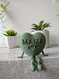 „Mama-Herz“ mit Beinen – Ein Geschenk, das ein Lächeln zaubert 🌸