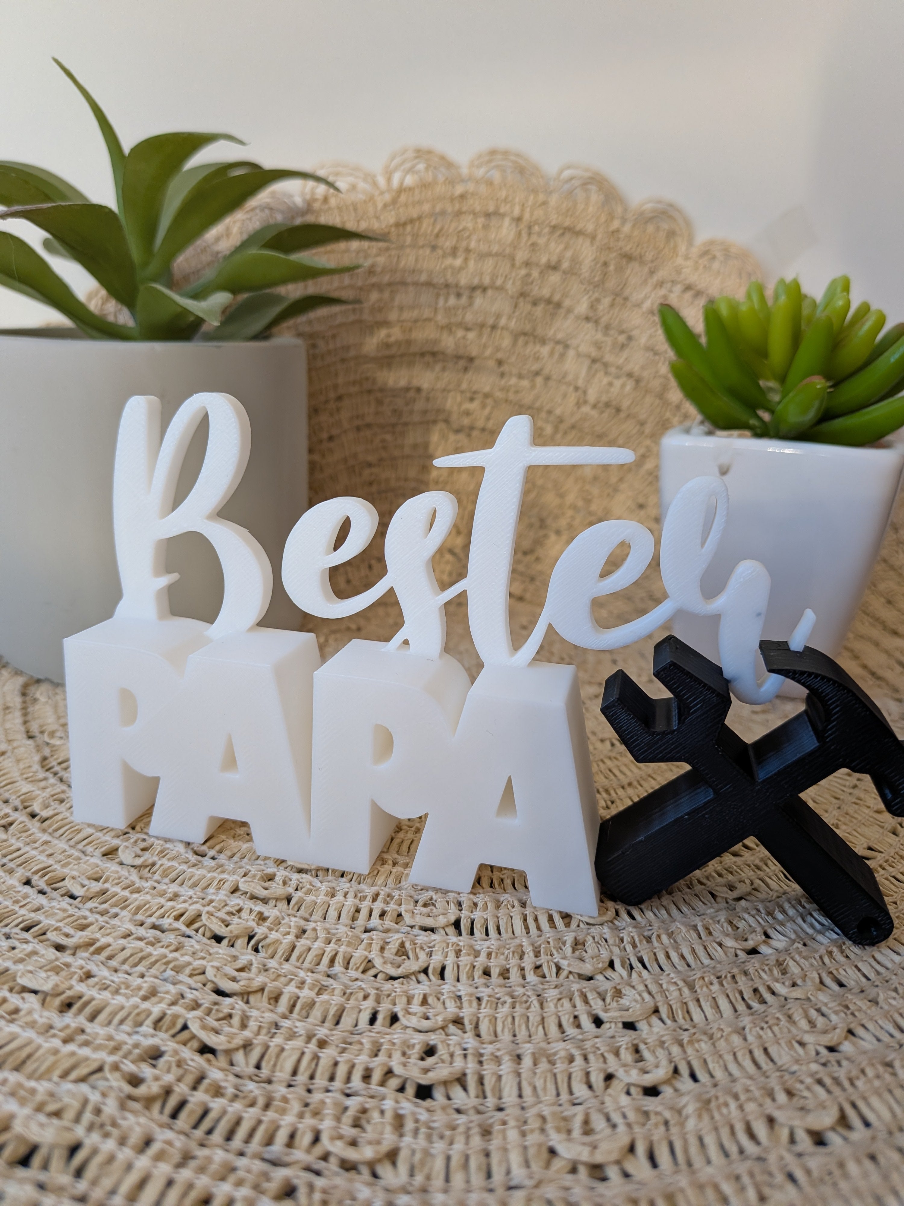 Aufsteller „Bester PAPA“ mit Werkzeug-Akzent