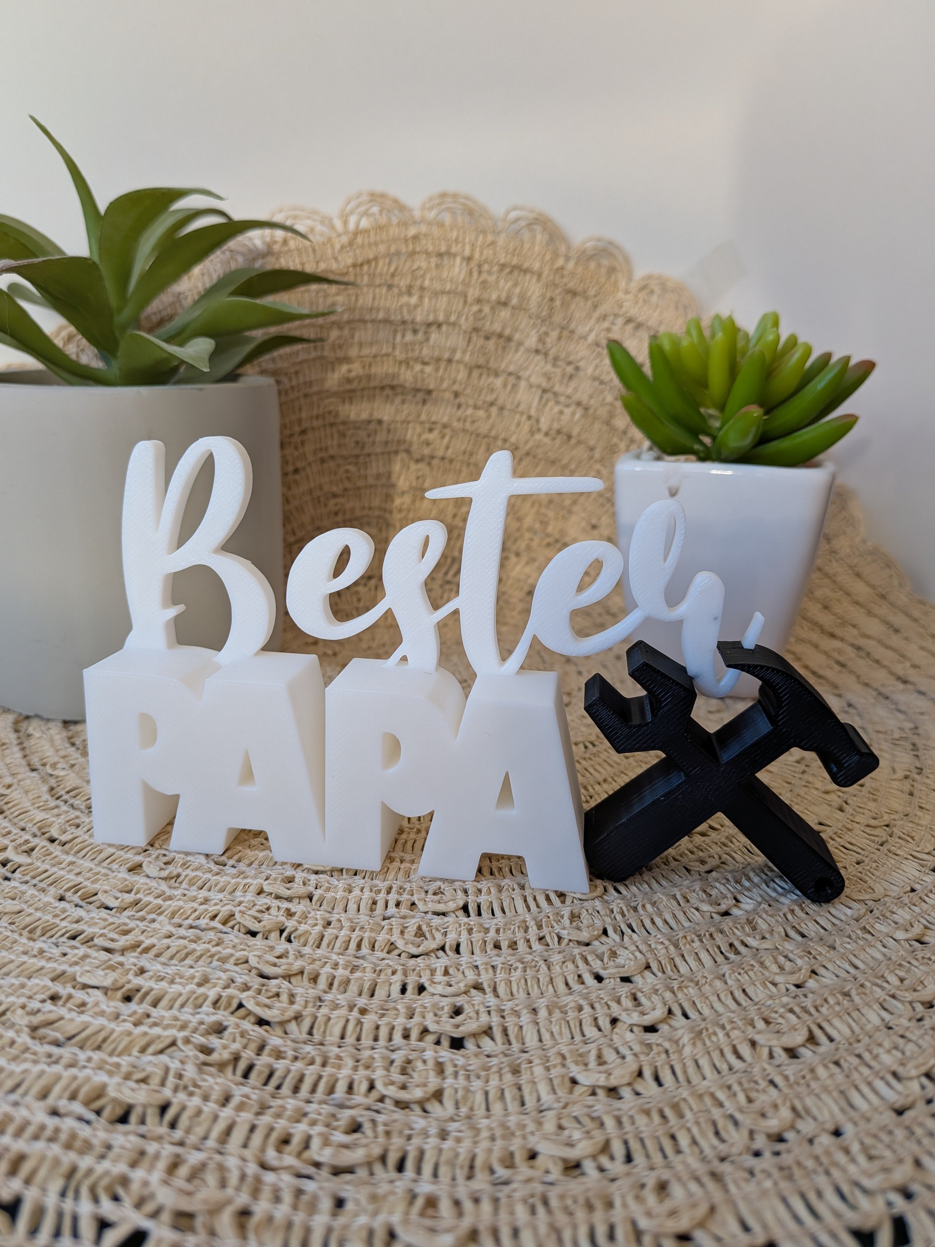 Aufsteller „Bester PAPA“ mit Werkzeug-Akzent