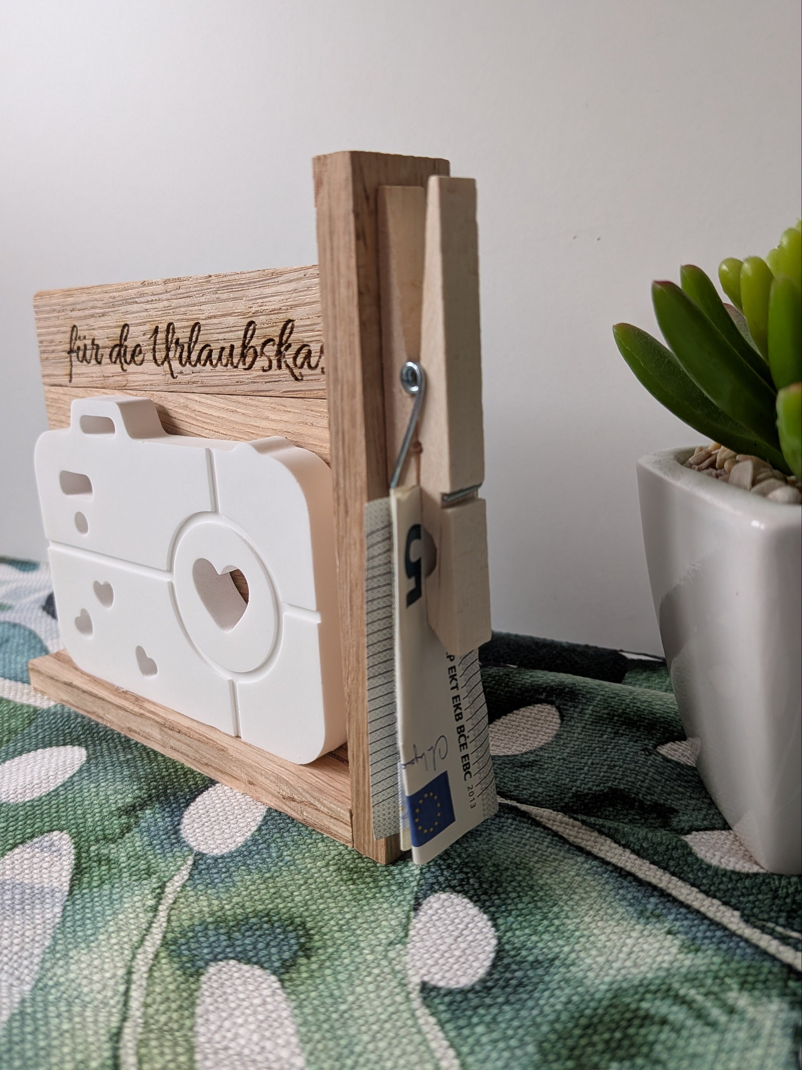 Stylische Geldgeschenk-Verpackung „Urlaubskasse“ – Kamera-Edition