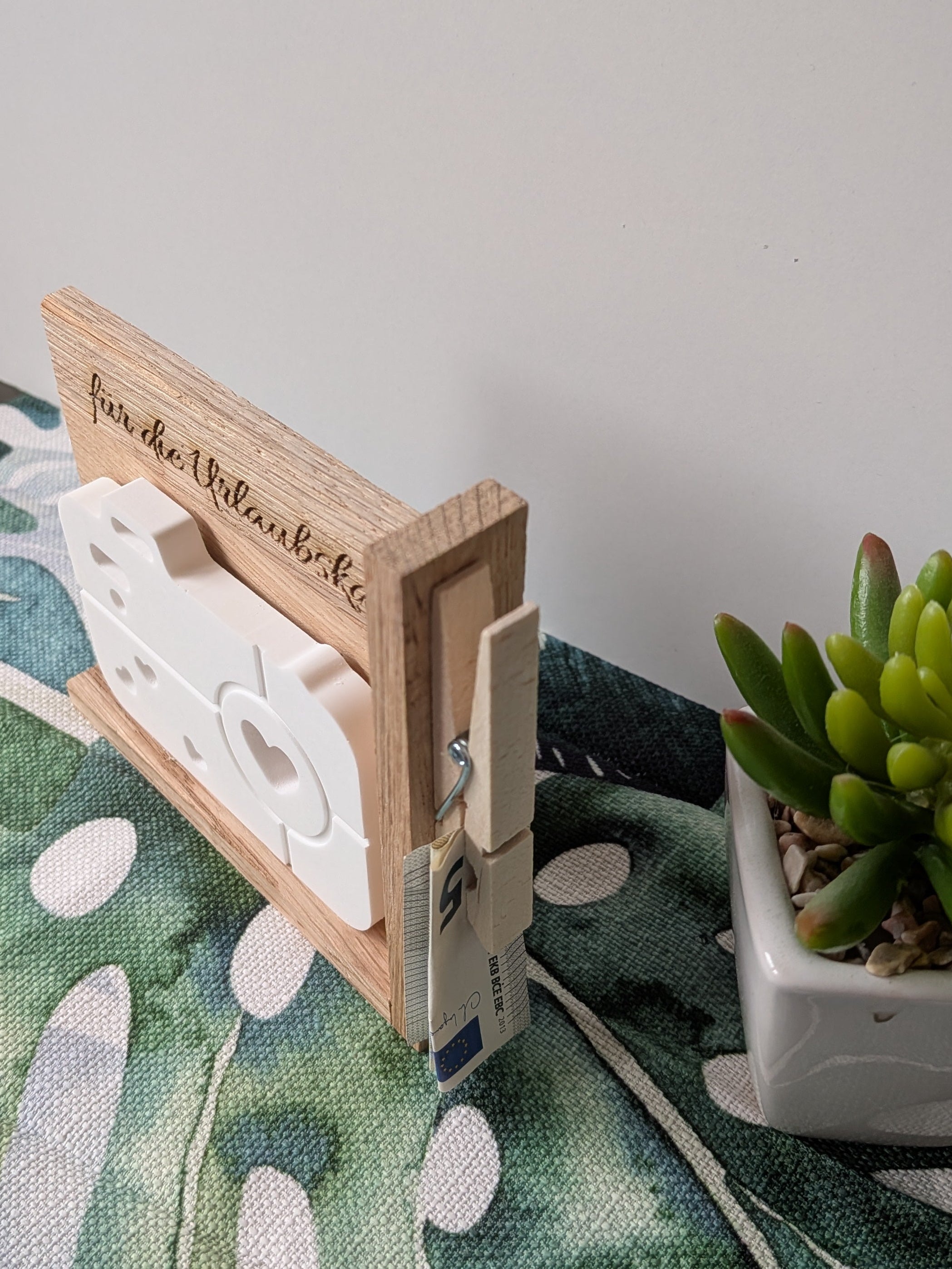 Stylische Geldgeschenk-Verpackung „Urlaubskasse“ – Kamera-Edition