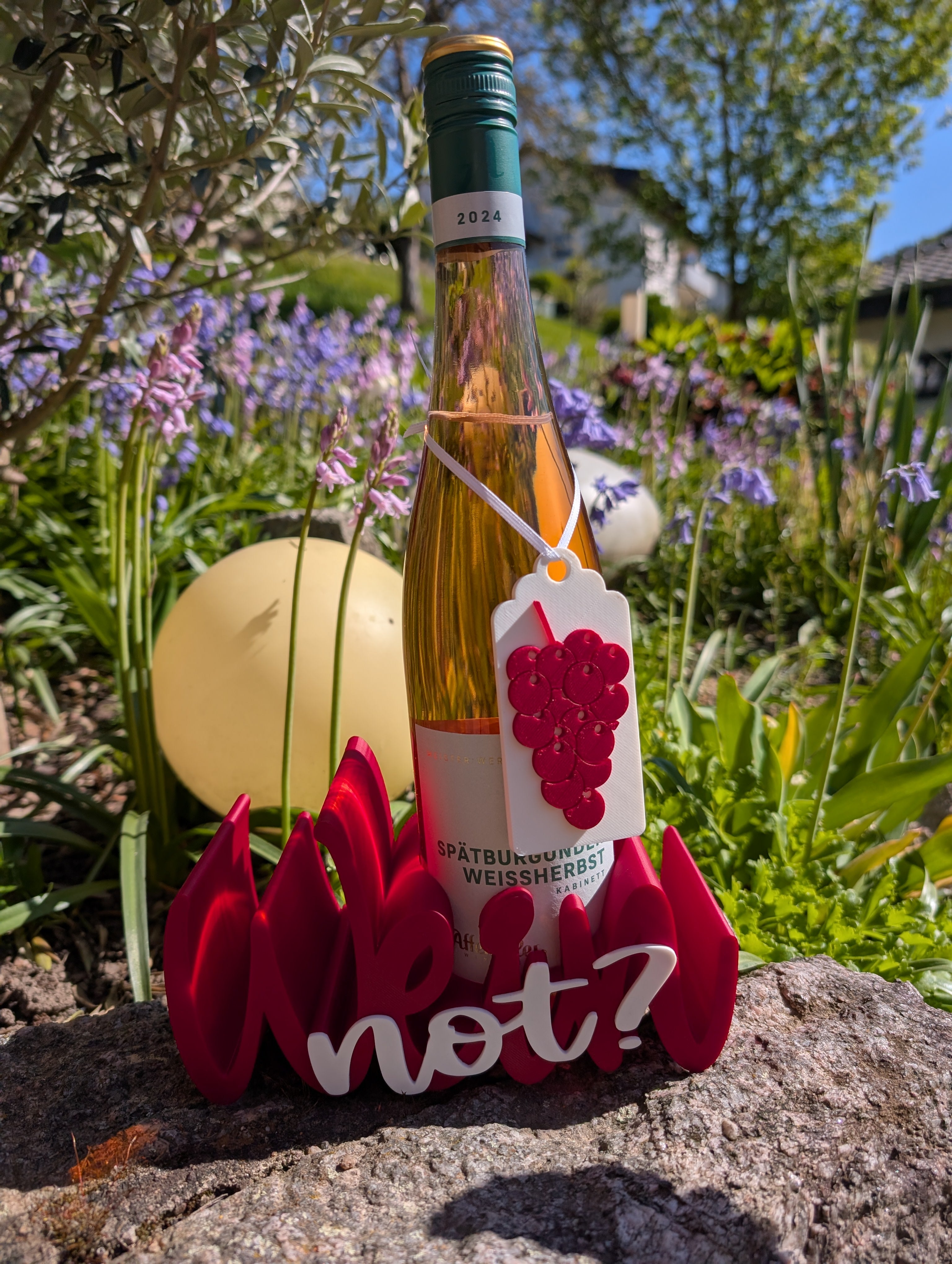 Wein not? – Flaschenständer & Weinanhänger
