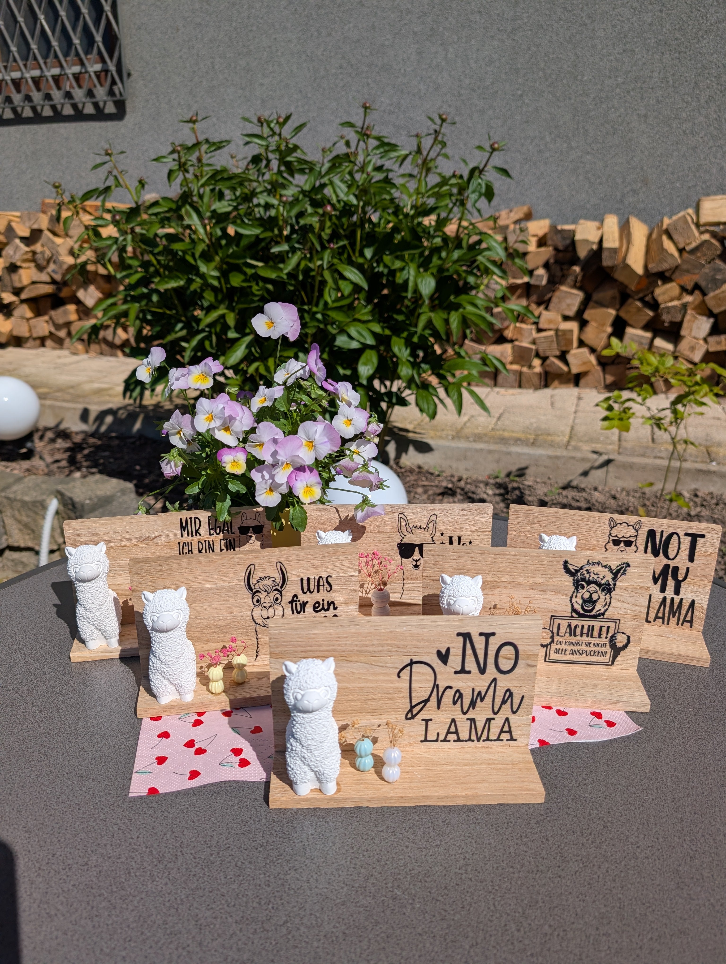 Lama Deko-Aufsteller aus Holz – Witzige Statement-Schilder mit Charme