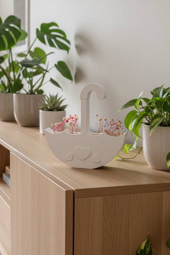 Elegant umbrella for creative filling